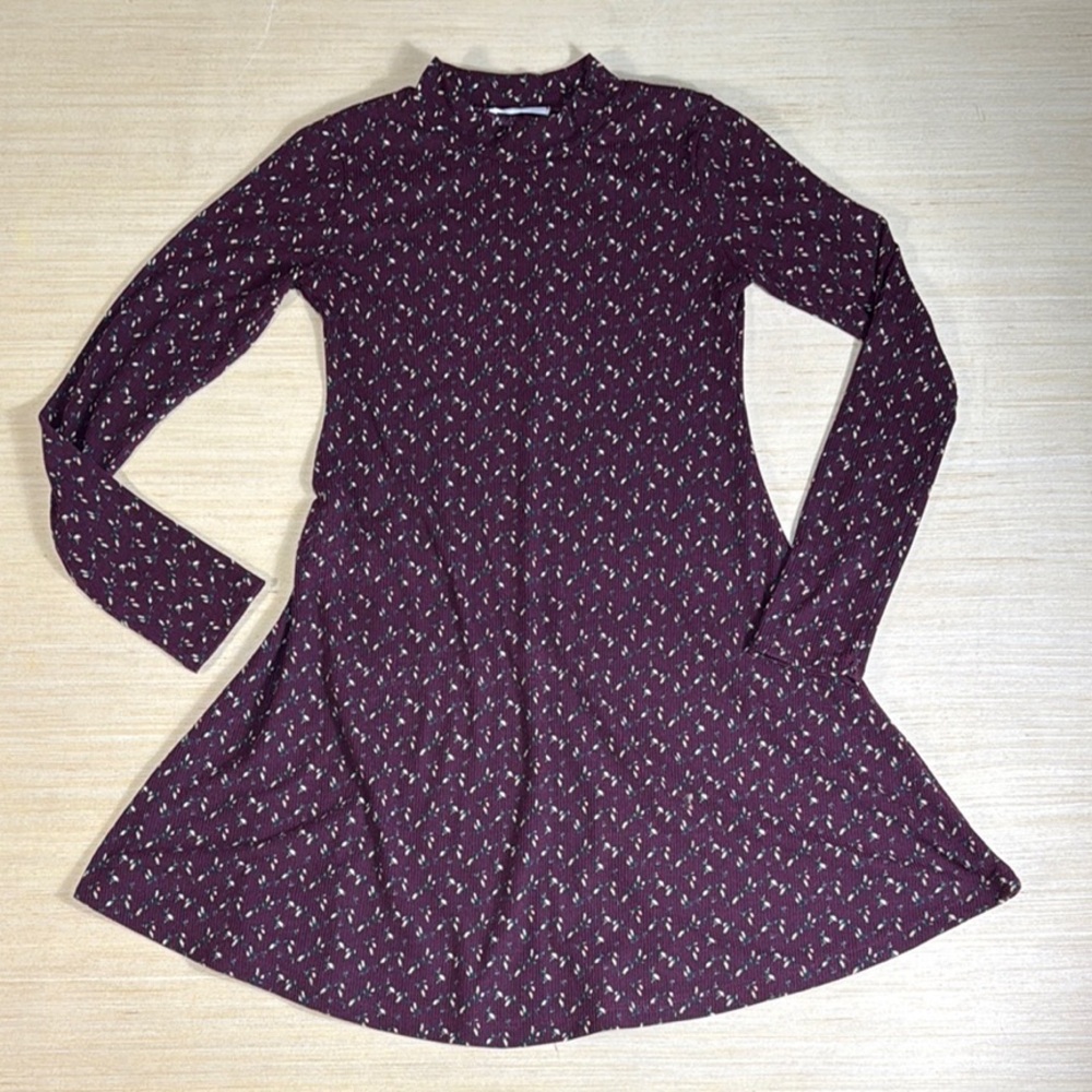 Lush Burgundy Long Sleeve‎ Dress